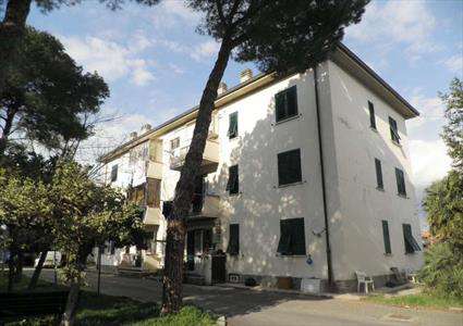 Foto Appartamento in Vendita, 5 Locali, 3 Camere, 110 mq (ROSIGNANO M