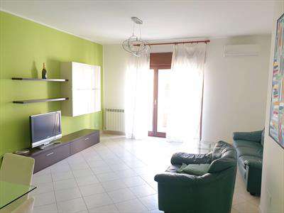 Foto Appartamento in Vendita, 5 Locali, 3 Camere, 125 mq (MARSALA CEN