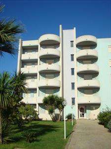 Foto Appartamento in Vendita, 5 Locali, 3 Camere, 130 mq (MARSALA LAT