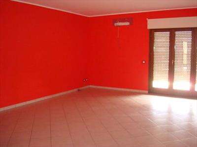 Foto Appartamento in Vendita, 5 Locali, 3 Camere, 135 mq (MARSALA CEN
