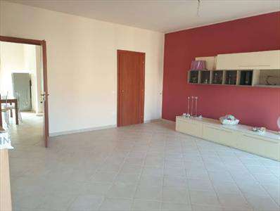 Foto Appartamento in Vendita, 5 Locali, 3 Camere, 138 mq (MARSALA CEN
