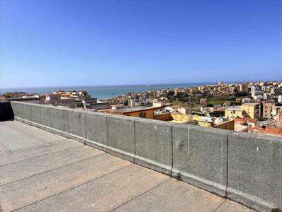 Foto Appartamento in Vendita, 5 Locali, 3 Camere, 214 mq (SCIACCA ZON