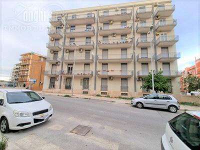 Foto Appartamento in Vendita, 5 Locali, 5 Camere, 140 mq (SIRACUSA TU