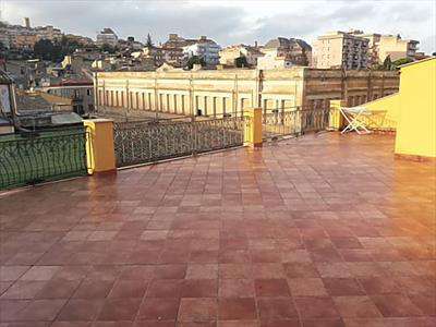 Foto Appartamento in Vendita, 6 Locali, 5 Camere, 150 mq (SAN CATALDO
