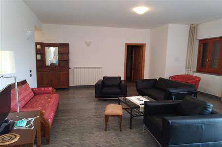 Foto Appartamento in Vendita, pi� di 6 Locali, 4 Camere, 380 mq (TORA