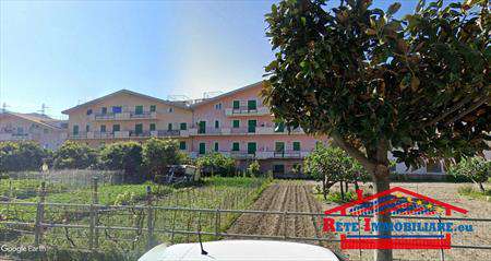 Foto Appartamento in Vendita, pi� di 6 Locali, 5 Camere, 135 mq (AMAN