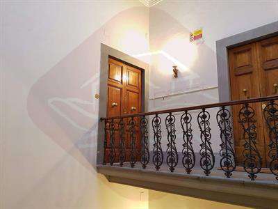 Foto Appartamento in Vendita, pi� di 6 Locali, 5 Camere, 270 mq (FIRE