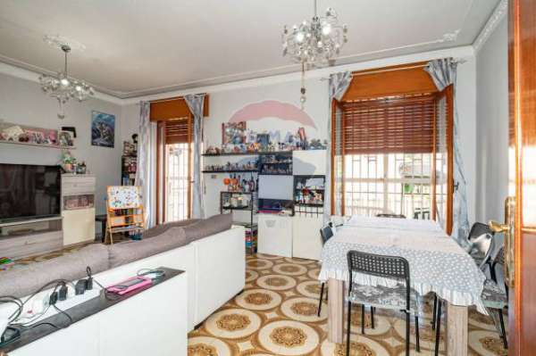 Foto Appartamento in vendita a Aci Catena