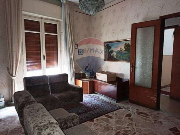 Foto Appartamento in vendita a Aci Catena