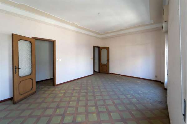 Foto Appartamento in vendita a Aci Catena