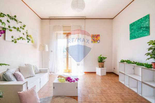 Foto Appartamento in vendita a Aci Catena