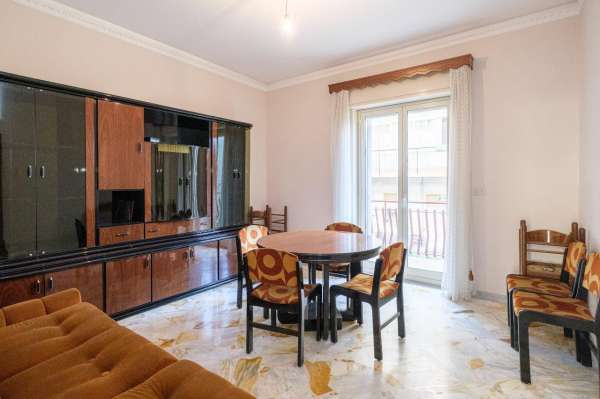 Foto Appartamento in vendita a Aci Catena