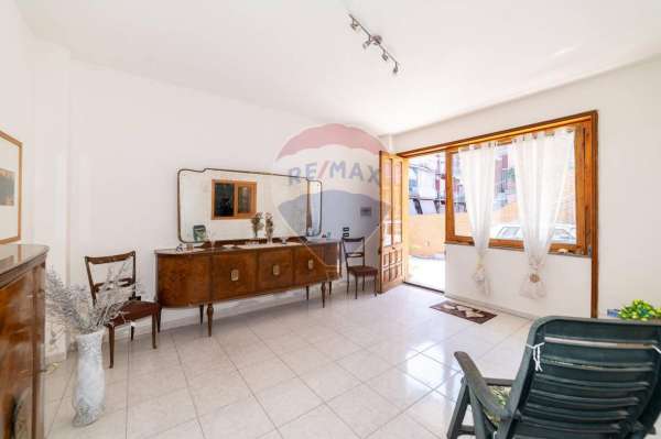 Foto Appartamento in vendita a Aci Catena