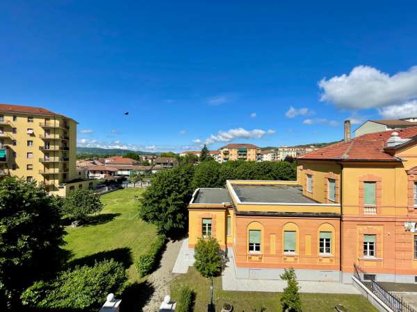 Foto Appartamento in vendita a Acqui Terme