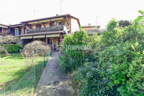Foto Appartamento in vendita a Albavilla
