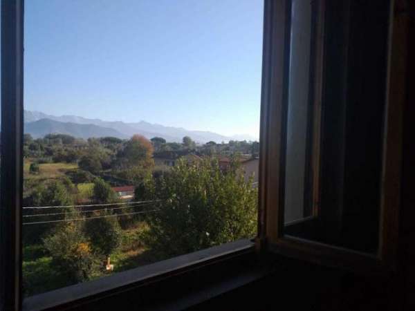 Foto Appartamento in vendita a Ameglia 110 mq  Rif: 1298233