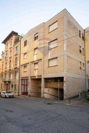 Foto Appartamento in vendita a Ancona