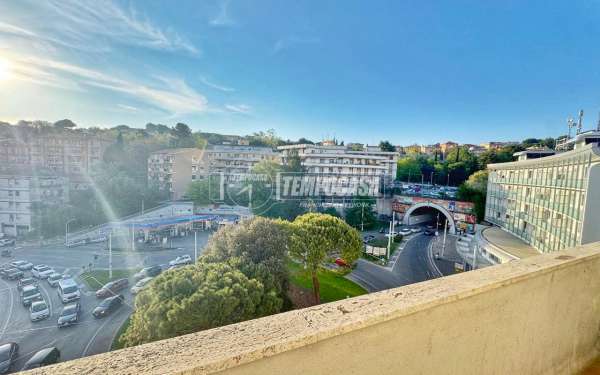 Foto Appartamento in vendita a Ancona