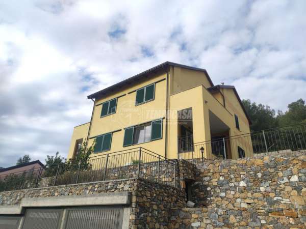 Foto Appartamento in vendita a Andora