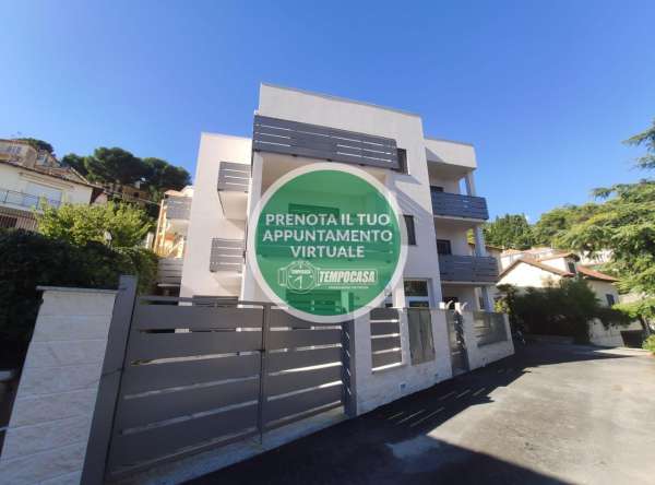 Foto Appartamento in vendita a Andora
