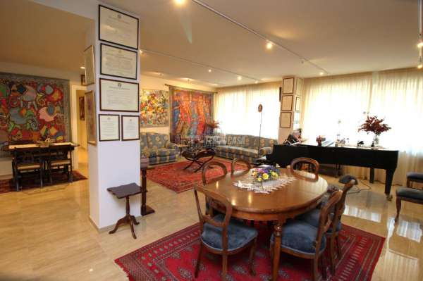 Foto Appartamento in vendita a Aosta