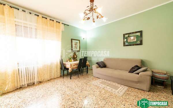 Foto Appartamento in vendita a Arona