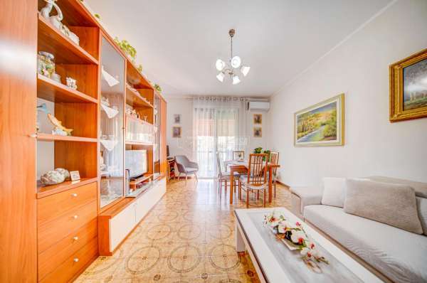 Foto Appartamento in vendita a Arsago Seprio