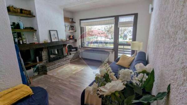 Foto Appartamento in vendita a Artogne - 2 locali 65mq