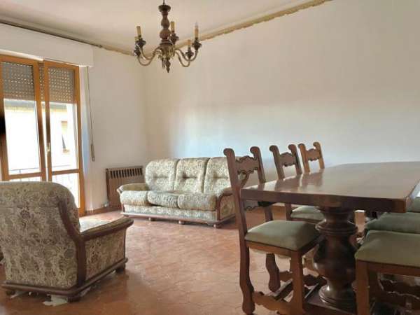 Foto Appartamento in vendita a Asciano 120 mq  Rif: 1017151
