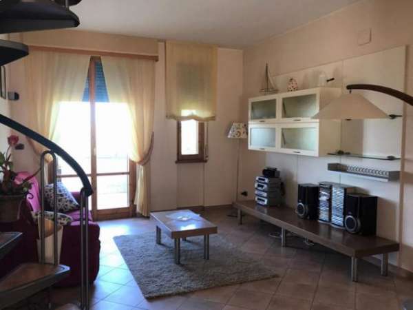Foto Appartamento in vendita a Ascoli Piceno