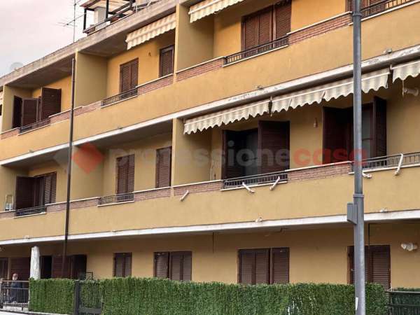 Foto Appartamento in vendita a Avezzano