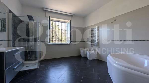 Foto Appartamento in vendita a Bacoli