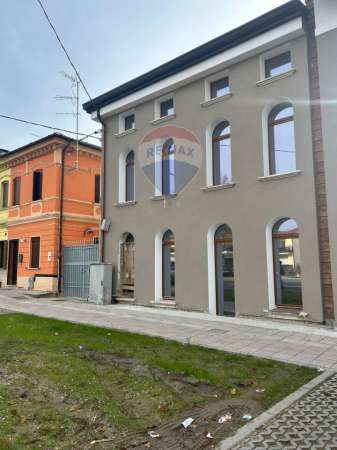 Foto Appartamento in vendita a Badia Polesine
