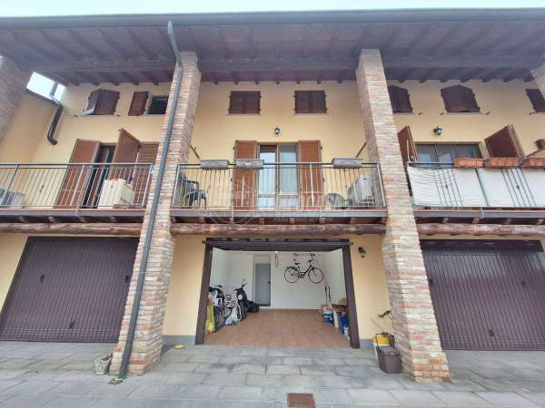 Foto Appartamento in vendita a Barbata