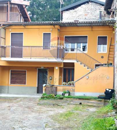 Foto Appartamento in vendita a Bardello con Malgesso e Bregano
