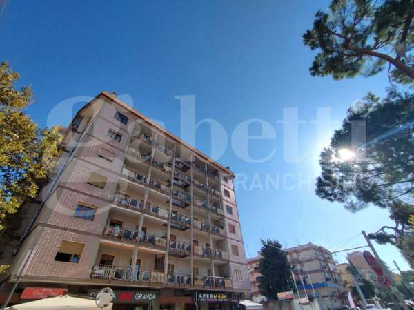 Foto Appartamento in vendita a Bari