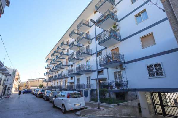 Foto Appartamento in vendita a Bari