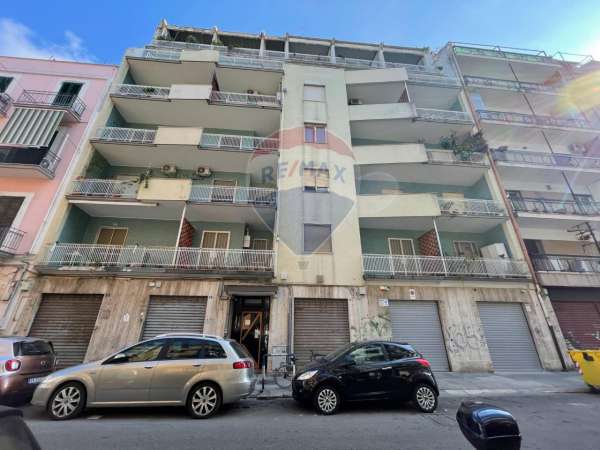 Foto Appartamento in vendita a Bari