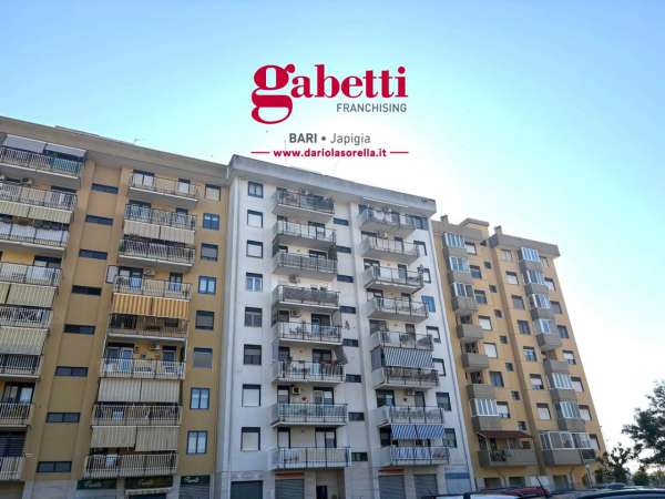 Foto Appartamento in vendita a Bari