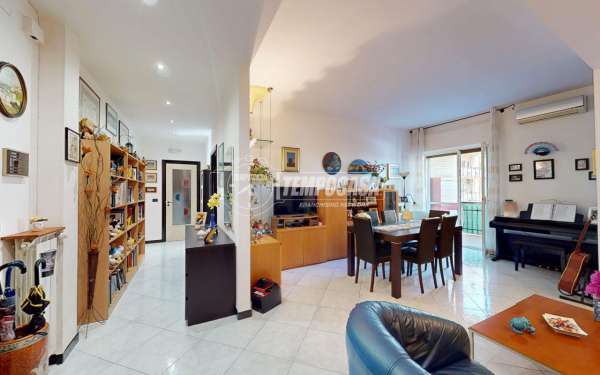 Foto Appartamento in vendita a Bari