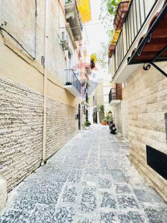 Foto Appartamento in vendita a Bari