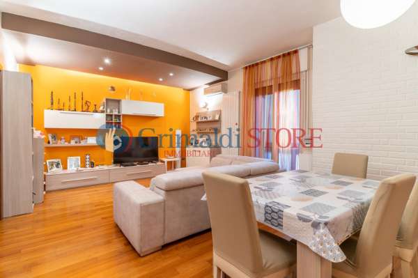 Foto Appartamento in vendita a Bari
