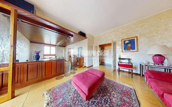 Foto Appartamento in vendita a Bari