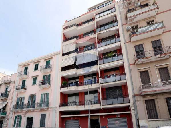 Foto Appartamento in vendita a Bari
