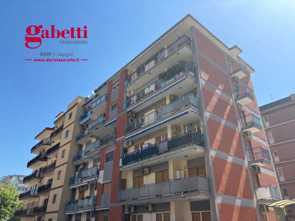Foto Appartamento in vendita a Bari