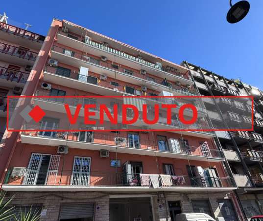 Foto Appartamento in vendita a Bari