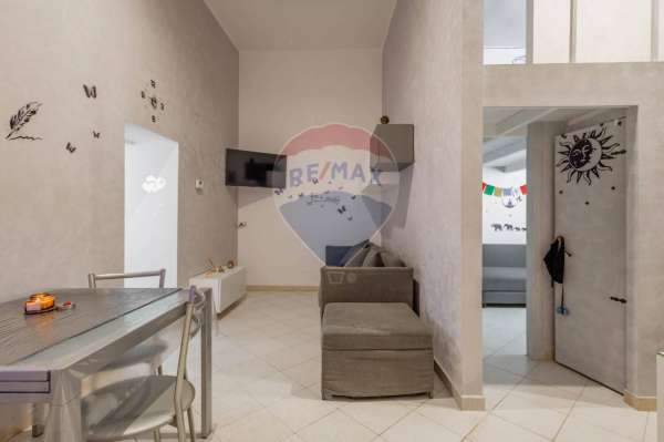 Foto Appartamento in vendita a Bari