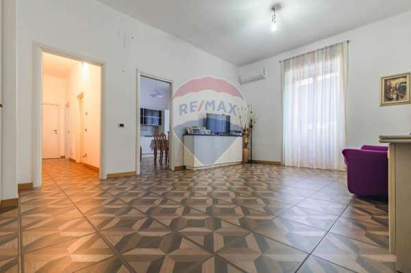 Foto Appartamento in vendita a Bari