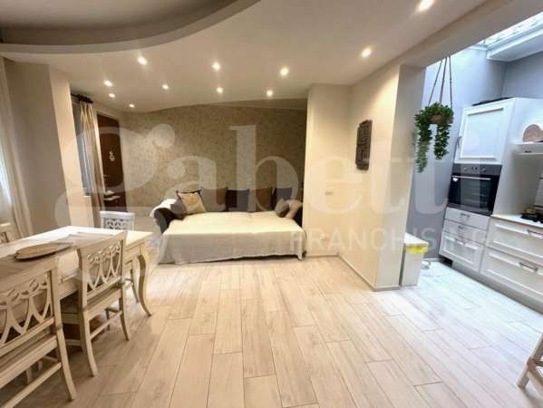Foto Appartamento in vendita a Bari
