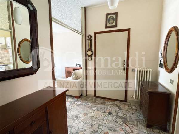 Foto Appartamento in vendita a Barzano'